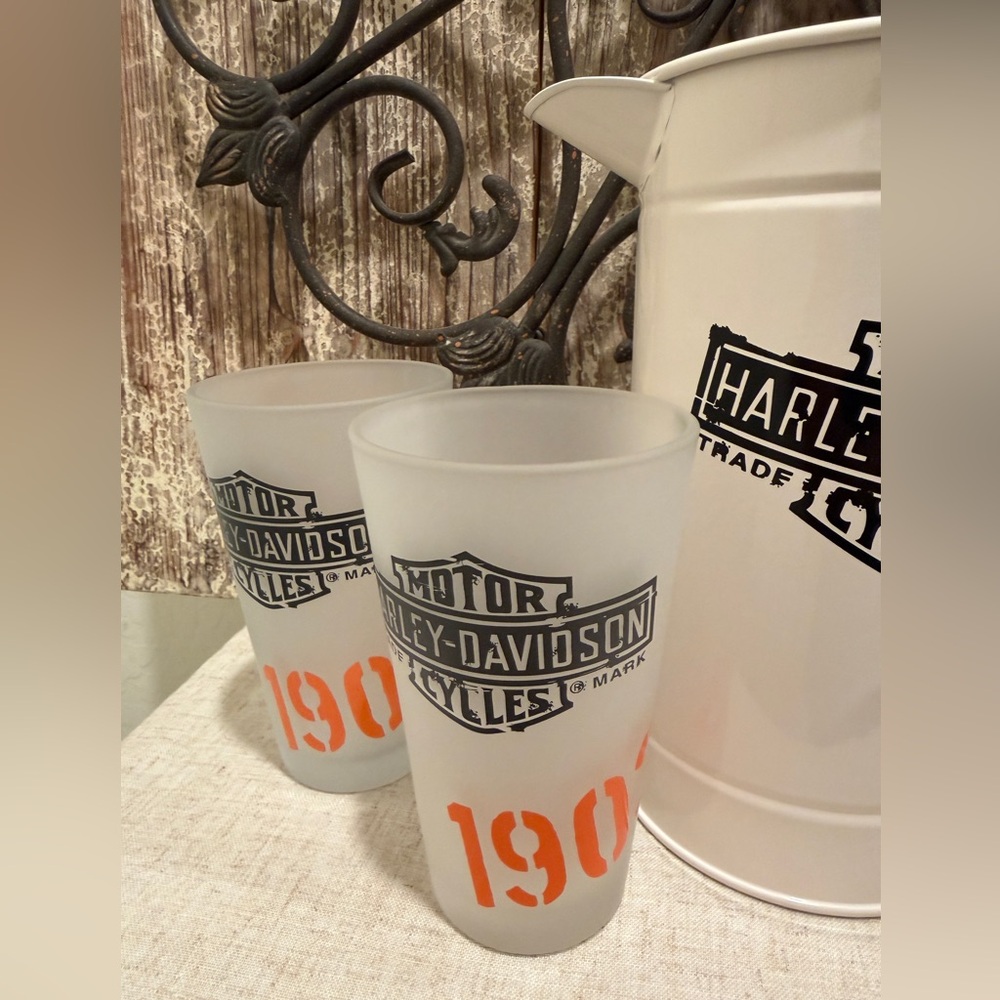*NWOT Harley Davidson pitcher & glass set frosted glasses - Picture 5 of 10